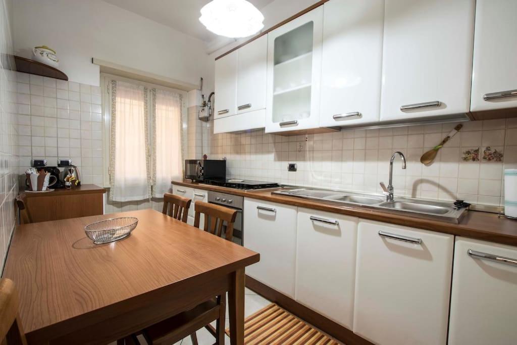 Apartament Roma In Rosa Zewnętrze zdjęcie